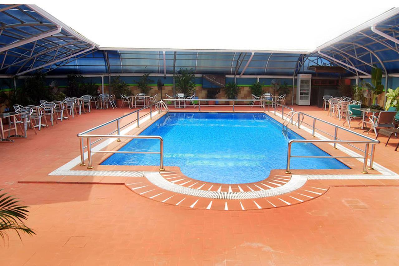 Milestone Hotel Ogombo Exterior foto